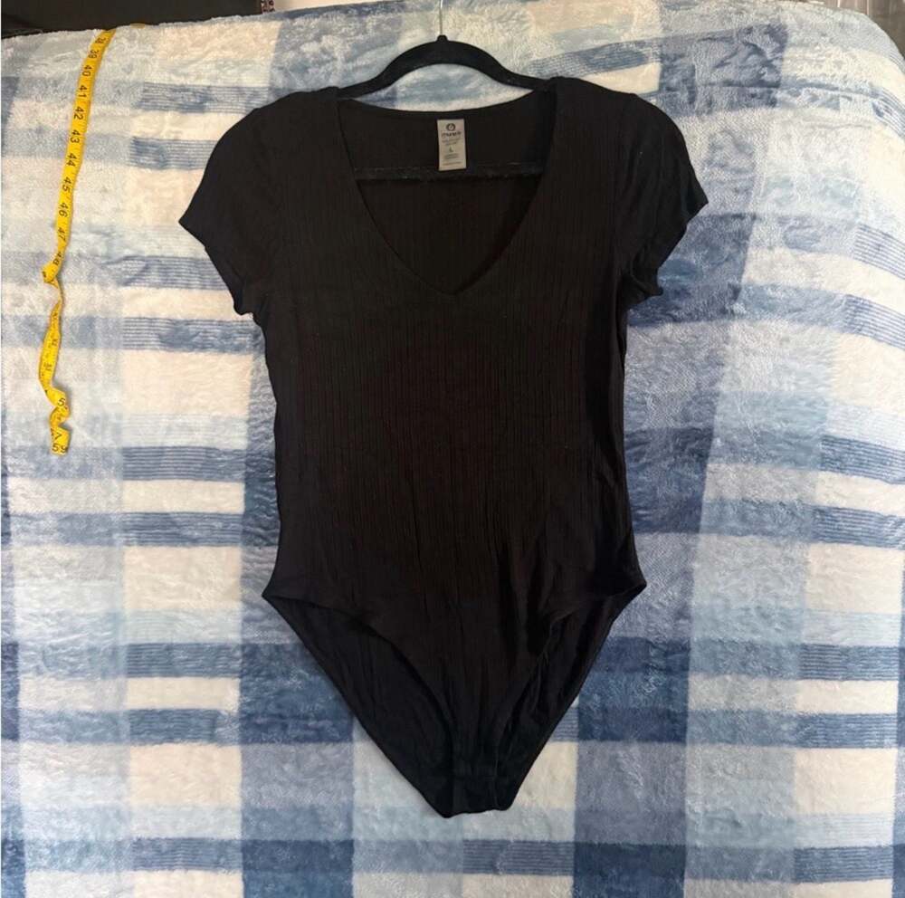 Mono B Black Ribbed V-Neck Short Sleeve Bodysuit